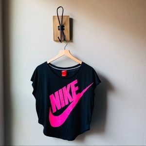 Women’s Nike training shirt